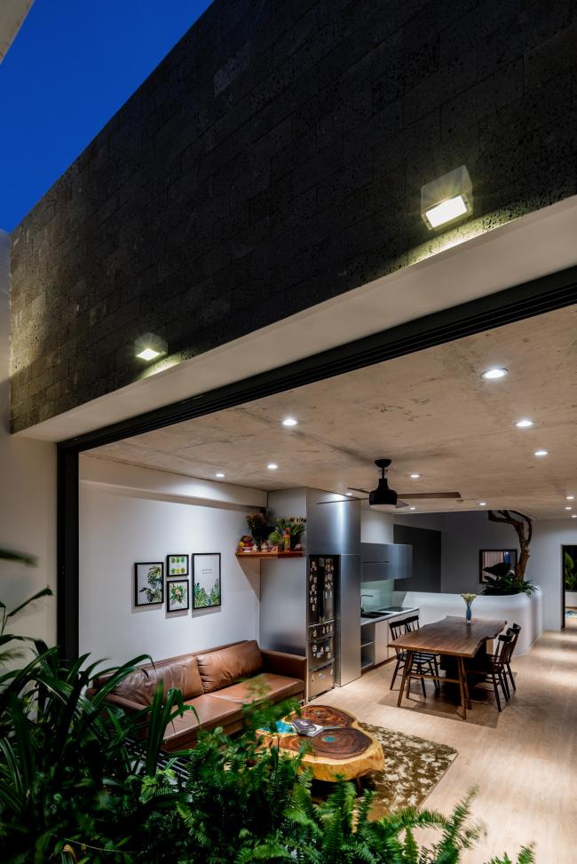 BIM建筑|迎风微笑的垂直花圃室第 / H2 BIM建筑|迎风微笑的垂直花圃室第 / H2