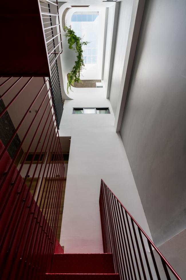 BIM建筑|迎风微笑的垂直花圃室第 / H2 BIM建筑|迎风微笑的垂直花圃室第 / H2
