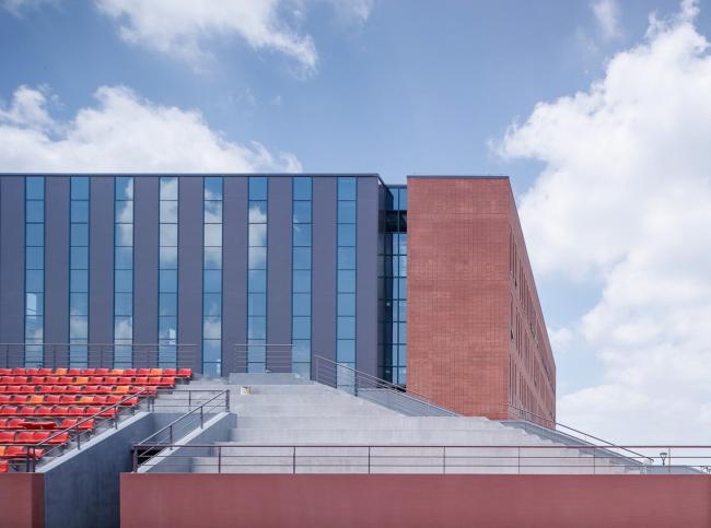 BIM建筑|浙江年夜学国际结合学院(海宁国际校区)综合体育馆 / 浙江年夜学建筑设计研讨院 BIM建筑|浙江年夜学国际结合学院(海宁国际校区)综合体育馆 / 浙江年夜学建筑设计研讨院