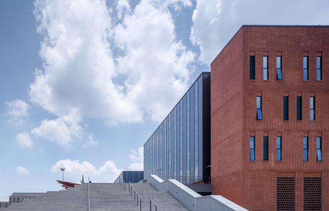 BIM建筑|浙江年夜学国际结合学院(海宁国际校区)综合体育馆 / 浙江年夜学建筑设计研讨院 BIM建筑|浙江年夜学国际结合学院(海宁国际校区)综合体育馆 / 浙江年夜学建筑设计研讨院