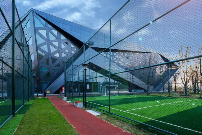 BIM建筑|动感的能量盒子:扬州南部新城体育园 / 柏涛设计 BIM建筑|动感的能量盒子:扬州南部新城体育园 / 柏涛设计