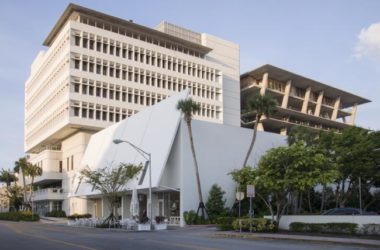BIM建筑|新奇而平常的白色盒子:林肯路1111号扩建 / 赫尔佐格 & 德梅隆-BIM建筑网