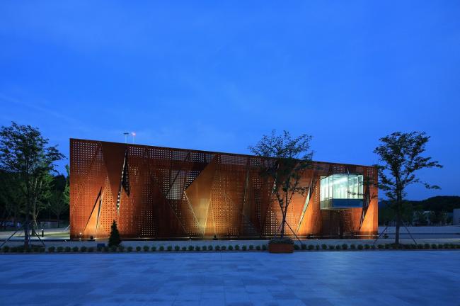 BIM建筑|老根里和平博物馆 / METAA BIM建筑|老根里和平博物馆 / METAA
