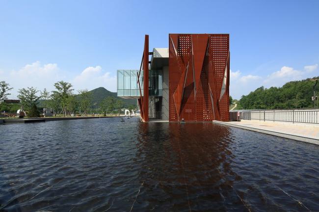 BIM建筑|老根里和平博物馆 / METAA BIM建筑|老根里和平博物馆 / METAA