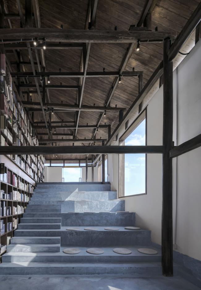 BIM建筑|山丘聚落中的村落藏书楼:前锋松阳陈家展布衣书局 / 张雷结合建筑事务所 BIM建筑|山丘聚落中的村落藏书楼:前锋松阳陈家展布衣书局 / 张雷结合建筑事务所