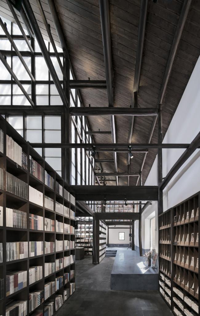 BIM建筑|山丘聚落中的村落藏书楼:前锋松阳陈家展布衣书局 / 张雷结合建筑事务所 BIM建筑|山丘聚落中的村落藏书楼:前锋松阳陈家展布衣书局 / 张雷结合建筑事务所