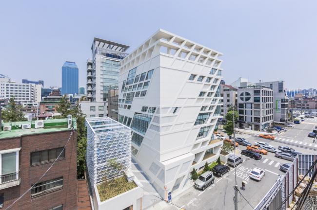 BIM建筑|融进“变更与立异”精力:Midong电子与电信总部办公楼 / 韵生同建筑师事务所 BIM建筑|融进“变更与立异”精力:Midong电子与电信总部办公楼 / 韵生同建筑师事务所