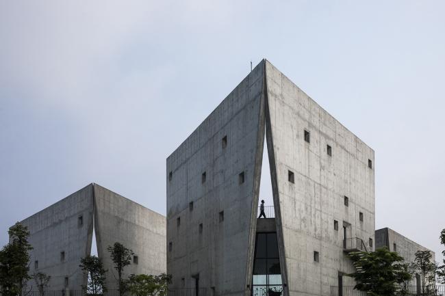 BIM建筑|光影错落,开合有度:Viettel 厂外工作室 / 武重义建筑事务所 BIM建筑|光影错落,开合有度:Viettel 厂外工作室 / 武重义建筑事务所