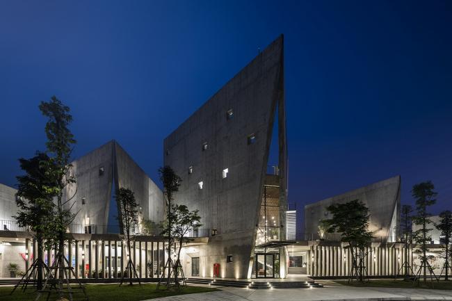 BIM建筑|光影错落,开合有度:Viettel 厂外工作室 / 武重义建筑事务所 BIM建筑|光影错落,开合有度:Viettel 厂外工作室 / 武重义建筑事务所