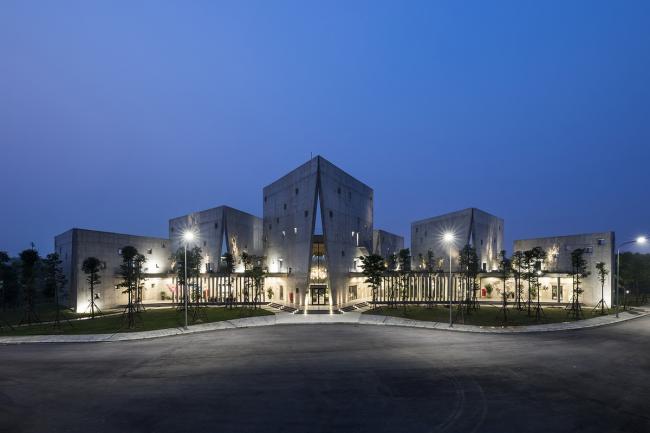BIM建筑|光影错落,开合有度:Viettel 厂外工作室 / 武重义建筑事务所 BIM建筑|光影错落,开合有度:Viettel 厂外工作室 / 武重义建筑事务所