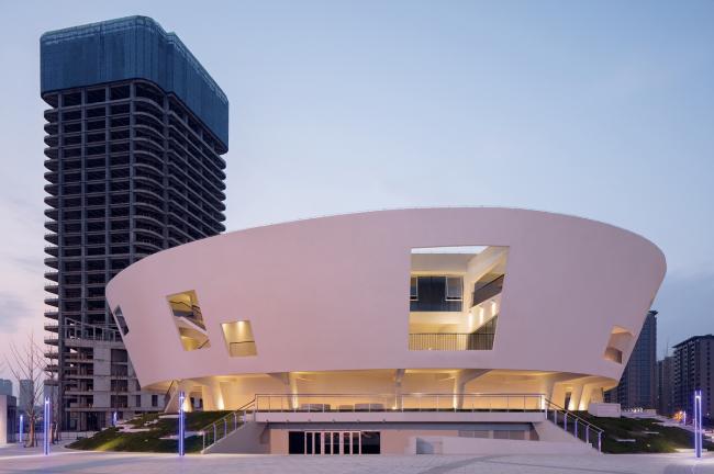 BIM建筑|静若处子,流光四溢——中国轻纺城时尚宣布戏院 / WAU建筑事务所 BIM建筑|静若处子,流光四溢——中国轻纺城时尚宣布戏院 / WAU建筑事务所