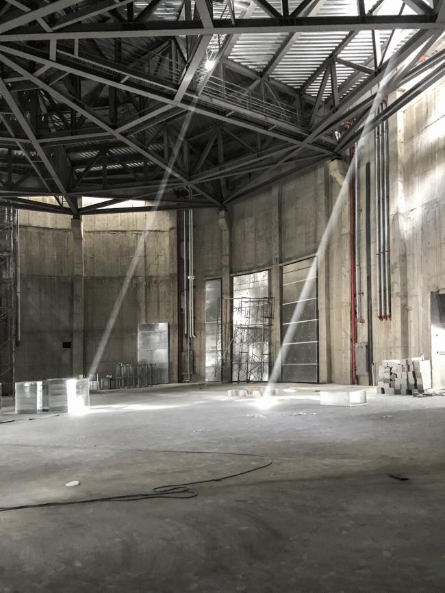 BIM建筑|静若处子,流光四溢——中国轻纺城时尚宣布戏院 / WAU建筑事务所 BIM建筑|静若处子,流光四溢——中国轻纺城时尚宣布戏院 / WAU建筑事务所