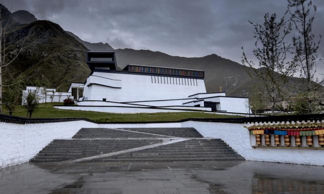 BIM建筑|穿越千年,跨越时空的对话:***非物资文化遗产博物馆 / 深圳华汇设计 BIM建筑|穿越千年,跨越时空的对话:***非物资文化遗产博物馆 / 深圳华汇设计