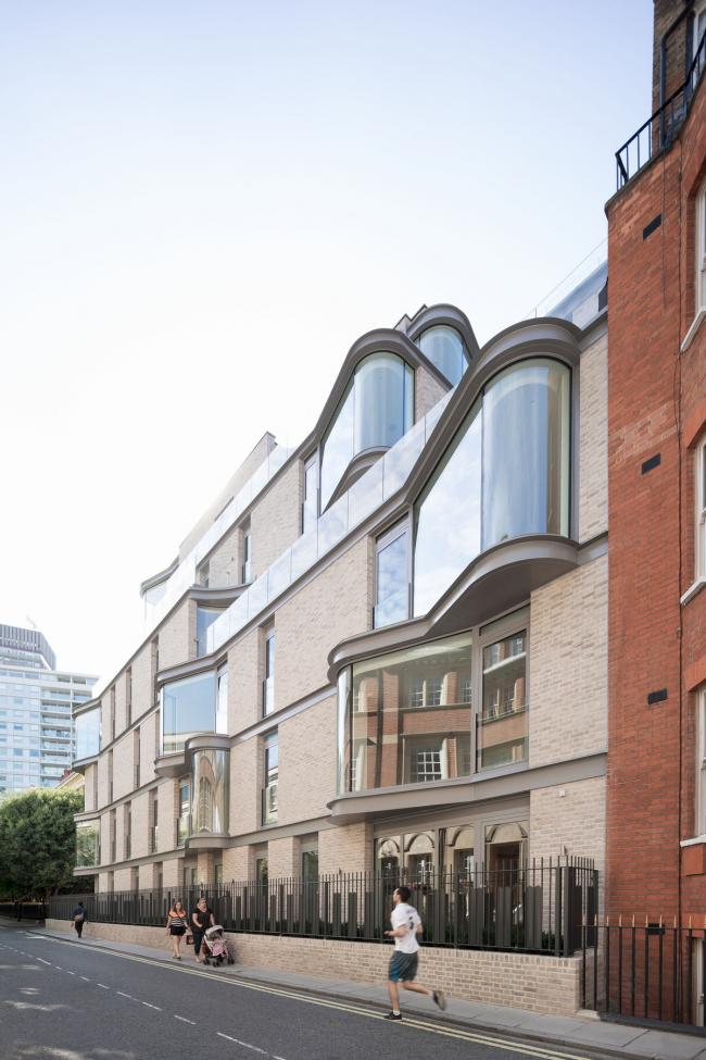 BIM建筑|IV Castle Lane 公寓,曲线转角柔化城市标准 / DROO BIM建筑|IV Castle Lane 公寓,曲线转角柔化城市标准 / DROO