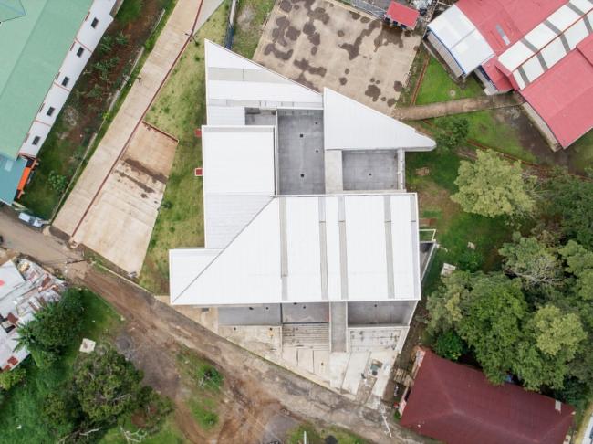 BIM建筑|Tirrases公共成长中间 BIM建筑|Tirrases公共成长中间