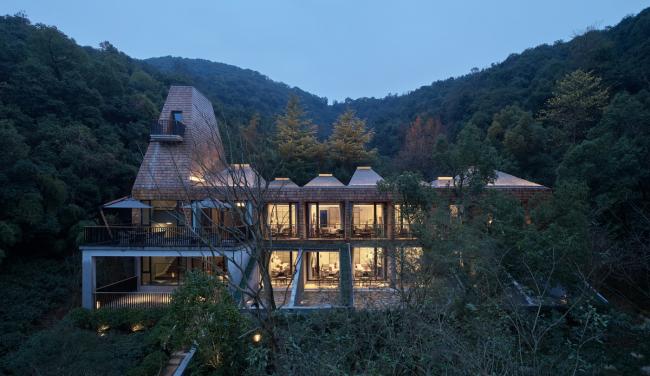 BIM建筑|山谷中的守看——一览居 / 中国美术学院景致建筑设计研讨总院 BIM建筑|山谷中的守看——一览居 / 中国美术学院景致建筑设计研讨总院