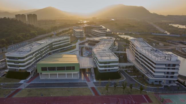 BIM建筑|西塞山前的“白鹭”:上海交年夜教导团体(湖州)帕丁顿双语黉舍 / 思序设计 BIM建筑|西塞山前的“白鹭”:上海交年夜教导团体(湖州)帕丁顿双语黉舍 / 思序设计
