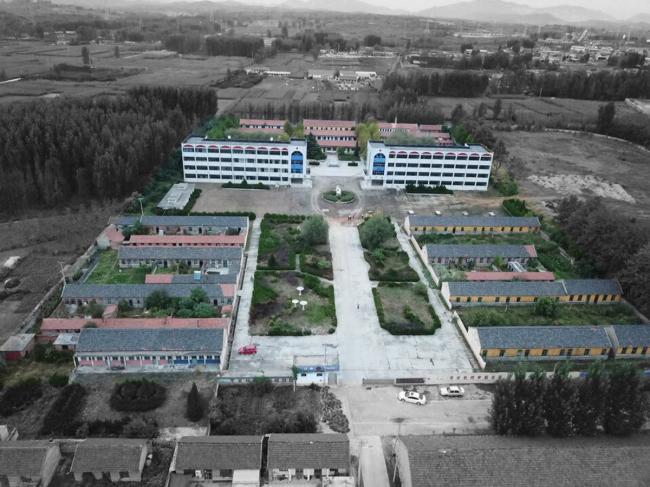 BIM建筑|律动的砖红花圃:日照1971研学营地旧黉舍改革 / DK年夜可建筑设计 BIM建筑|律动的砖红花圃:日照1971研学营地旧黉舍改革 / DK年夜可建筑设计