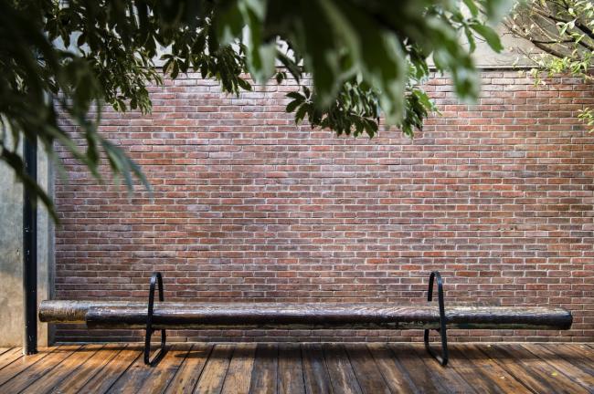 BIM建筑|条条木椽,仿佛从暗黑中涌来:植进天然的漂浮餐厅 BIM建筑|条条木椽,仿佛从暗黑中涌来:植进天然的漂浮餐厅