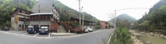 BIM建筑|重见山川——临安鱼乐山房平易近宿改革设计 / 久舍营造工作室 BIM建筑|重见山川——临安鱼乐山房平易近宿改革设计 / 久舍营造工作室