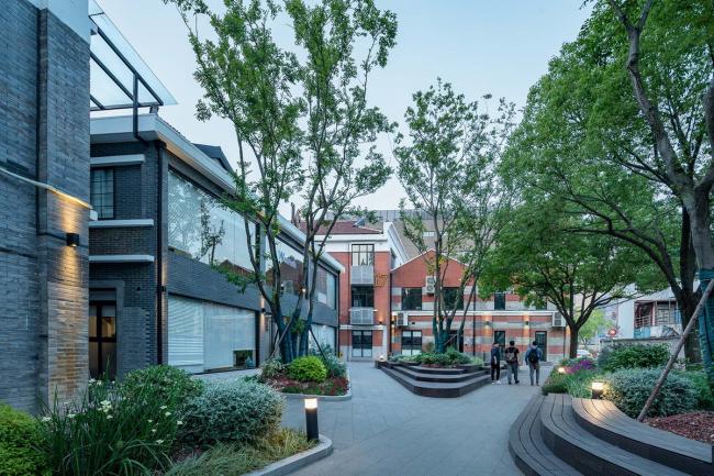 BIM建筑|上海老船埠:传奇十二年,地标再进级 / 三益设计 | 城市更新事业部,室内与景不雅事业部 BIM建筑|上海老船埠:传奇十二年,地标再进级 / 三益设计 | 城市更新事业部,室内与景不雅事业部