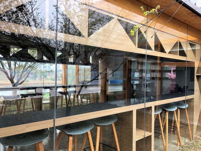 BIM建筑|麓湖水城上的风帆: 旅客中间 / HC+2 Studio BIM建筑|麓湖水城上的风帆: 旅客中间 / HC+2 Studio