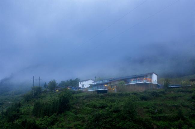 BIM建筑|邻接峡谷,融进聚落:黑竹沟禅驿精品酒店招待中间 / 研筑舍建筑设计 BIM建筑|邻接峡谷,融进聚落:黑竹沟禅驿精品酒店招待中间 / 研筑舍建筑设计