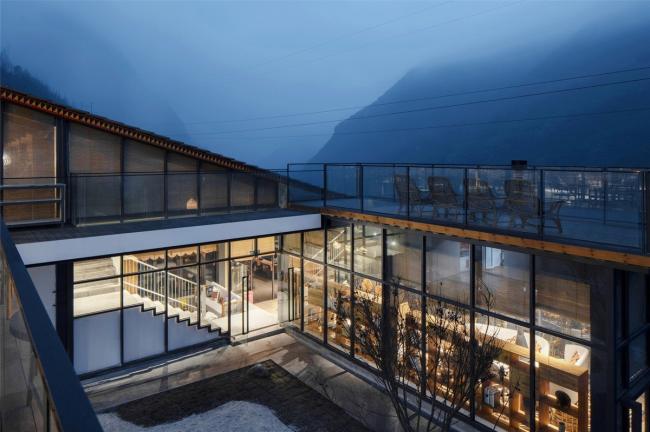 BIM建筑|邻接峡谷,融进聚落:黑竹沟禅驿精品酒店招待中间 / 研筑舍建筑设计 BIM建筑|邻接峡谷,融进聚落:黑竹沟禅驿精品酒店招待中间 / 研筑舍建筑设计