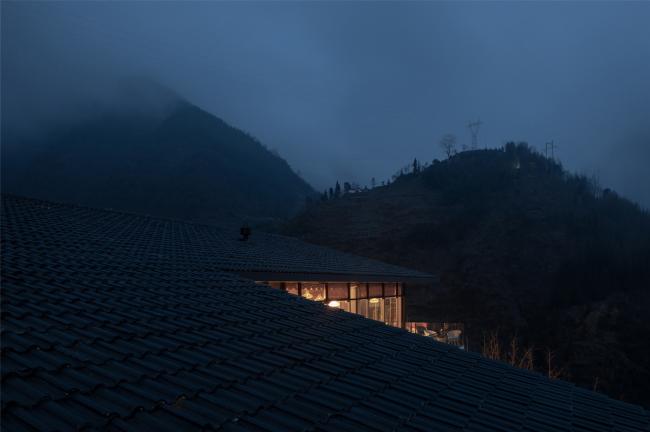 BIM建筑|邻接峡谷,融进聚落:黑竹沟禅驿精品酒店招待中间 / 研筑舍建筑设计 BIM建筑|邻接峡谷,融进聚落:黑竹沟禅驿精品酒店招待中间 / 研筑舍建筑设计