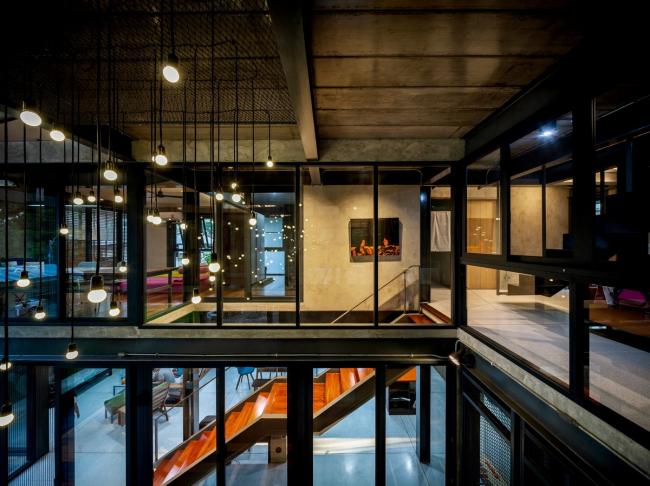 BIM建筑|泰国室第 713:一半栖身,一半不雅景 / Junsekino Architect and Design BIM建筑|泰国室第 713:一半栖身,一半不雅景 / Junsekino Architect and Design