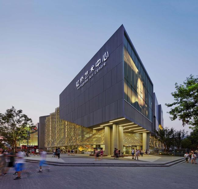 BIM建筑|现代轻透与传统厚重融合的美感:上海虹桥艺术中间 / BAU BIM建筑|现代轻透与传统厚重融合的美感:上海虹桥艺术中间 / BAU