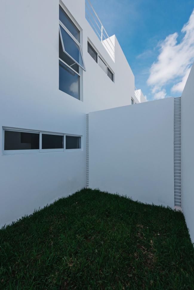 BIM建筑|索纳塔室第,应用楼梯打造交叉的公共及私家空间 / Arkham Projects BIM建筑|索纳塔室第,应用楼梯打造交叉的公共及私家空间 / Arkham Projects