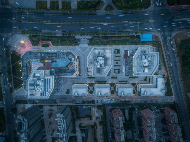 BIM建筑|城市共生空间——南京世茂智汇园 & 52+Mini Mall / 成执设计 BIM建筑|城市共生空间——南京世茂智汇园 & 52+Mini Mall / 成执设计