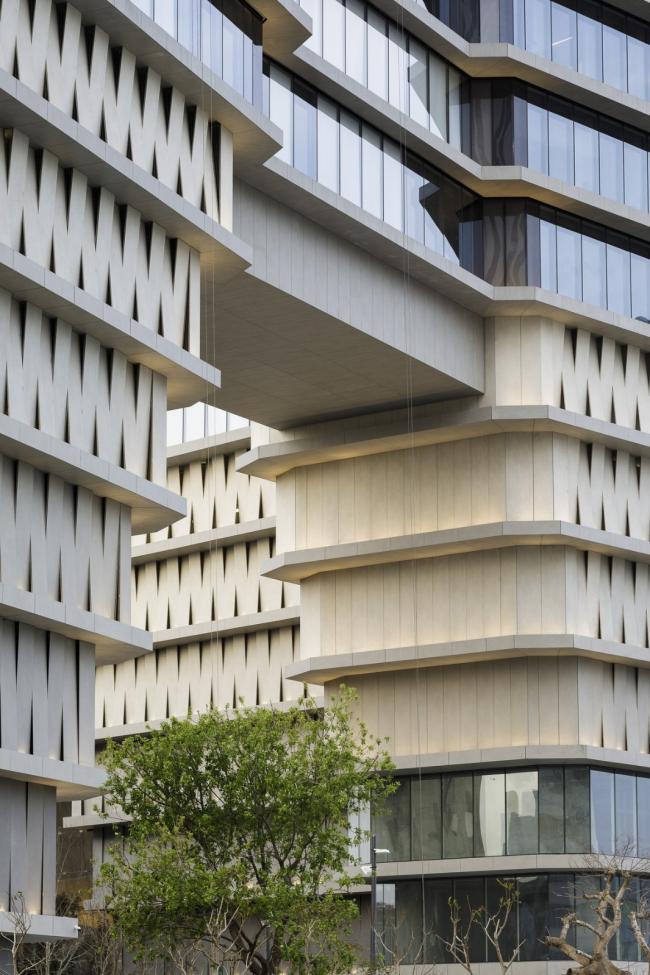 BIM建筑|倒置的冰山:ToHA 办公楼 / Ron Arad Architects BIM建筑|倒置的冰山:ToHA 办公楼 / Ron Arad Architects