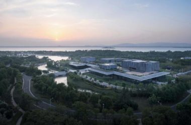 BIM建筑|消隐于天然,唐仲英基金会中国中间 / 浙江年夜学建筑设计研讨院-BIM建筑网