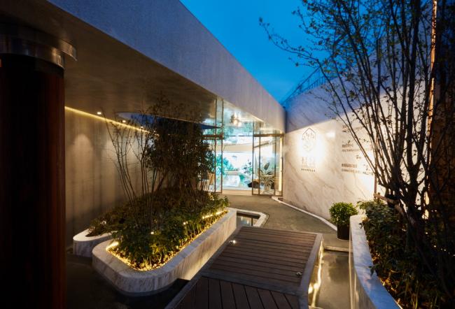 BIM建筑|赛博·悠游中间 媒体材质焕发地下室的新生 / SODA建筑师事务所 BIM建筑|赛博·悠游中间 媒体材质焕发地下室的新生 / SODA建筑师事务所