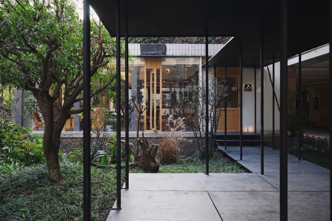 BIM建筑|侠客岛花圃岛天井更新 / 門口建筑工作室 BIM建筑|侠客岛花圃岛天井更新 / 門口建筑工作室