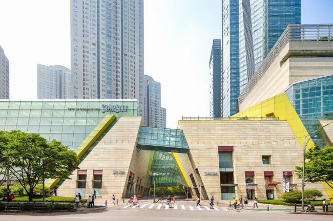 BIM建筑|城市中间的复合型养老社区——星城 MALL+THE CLASSIC 500 养老公寓设计实践 / JERDE 捷得 BIM建筑|城市中间的复合型养老社区——星城 MALL+THE CLASSIC 500 养老公寓设计实践 / JERDE 捷得
