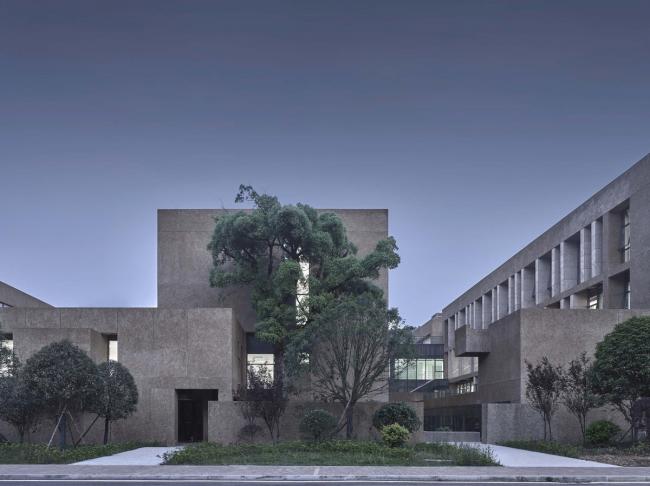 BIM建筑|湖南年夜学天马新校区建筑群 / 处所工作室 BIM建筑|湖南年夜学天马新校区建筑群 / 处所工作室