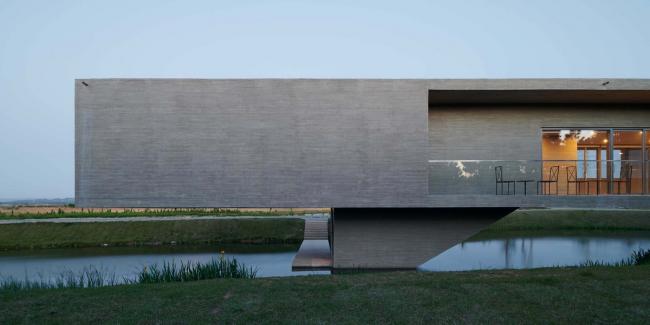 BIM建筑|天鹅湖湿地公园景不雅廊及不雅鸟塔 / 迹·建筑事务所 BIM建筑|天鹅湖湿地公园景不雅廊及不雅鸟塔 / 迹·建筑事务所