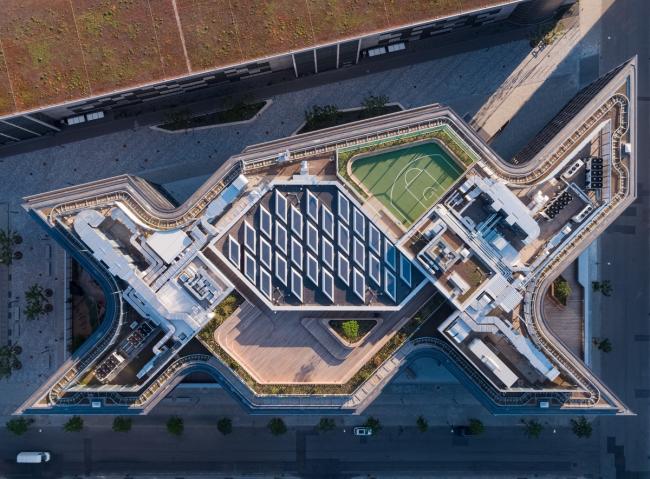 BIM建筑|如激流般肆意活动:Zalando 柏林办公总部 / HENN + Kinzo BIM建筑|如激流般肆意活动:Zalando 柏林办公总部 / HENN + Kinzo