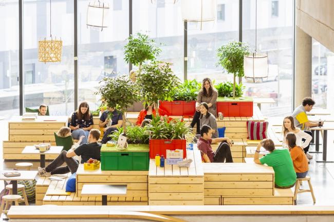 BIM建筑|如激流般肆意活动:Zalando 柏林办公总部 / HENN + Kinzo BIM建筑|如激流般肆意活动:Zalando 柏林办公总部 / HENN + Kinzo