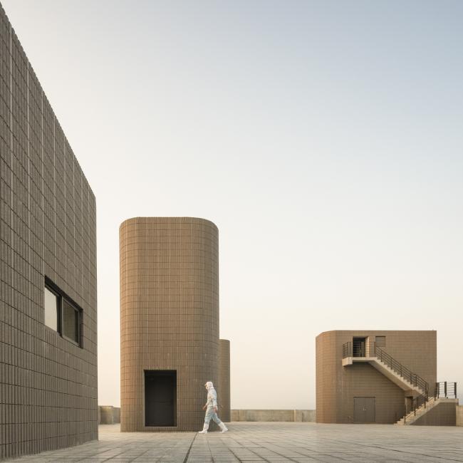 BIM建筑|奇特又慎重,如年夜山与泥土:台畜屏东农科厂 / 泽新建筑 BIM建筑|奇特又慎重,如年夜山与泥土:台畜屏东农科厂 / 泽新建筑