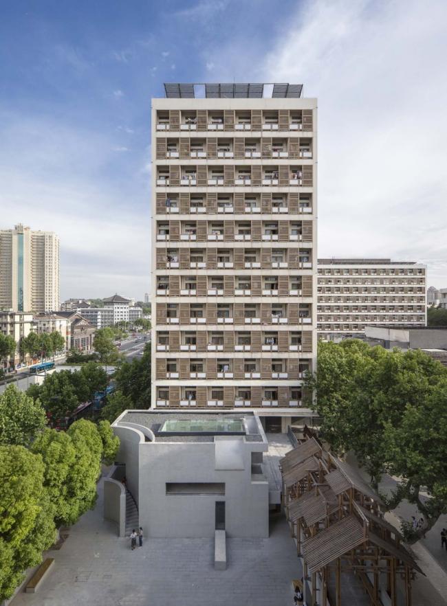 BIM建筑|朴实顽皮,中西合璧:南京艺术学院-砼展厅 / 上海中森建筑与工程设计 BIM建筑|朴实顽皮,中西合璧:南京艺术学院-砼展厅 / 上海中森建筑与工程设计