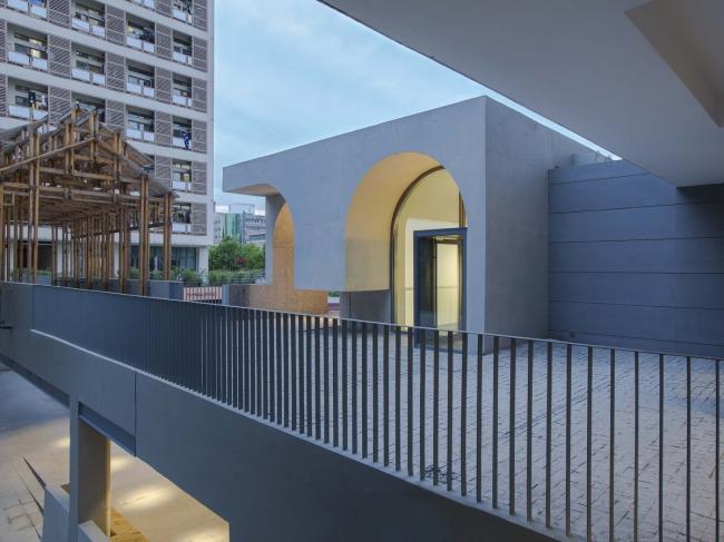 BIM建筑|朴实顽皮,中西合璧:南京艺术学院-砼展厅 / 上海中森建筑与工程设计 BIM建筑|朴实顽皮,中西合璧:南京艺术学院-砼展厅 / 上海中森建筑与工程设计