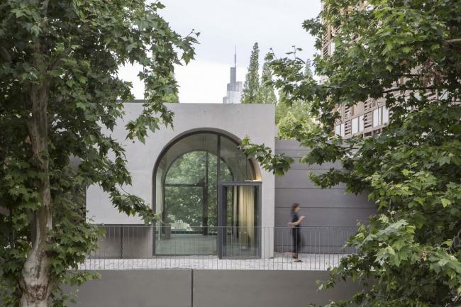 BIM建筑|朴实顽皮,中西合璧:南京艺术学院-砼展厅 / 上海中森建筑与工程设计 BIM建筑|朴实顽皮,中西合璧:南京艺术学院-砼展厅 / 上海中森建筑与工程设计