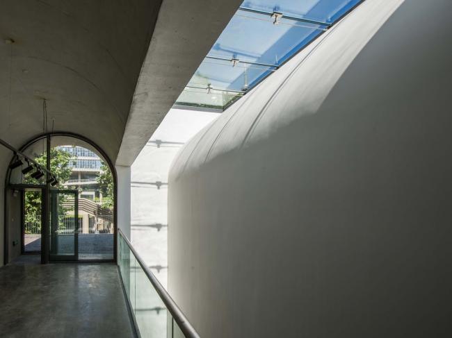 BIM建筑|朴实顽皮,中西合璧:南京艺术学院-砼展厅 / 上海中森建筑与工程设计 BIM建筑|朴实顽皮,中西合璧:南京艺术学院-砼展厅 / 上海中森建筑与工程设计