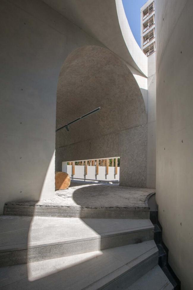 BIM建筑|朴实顽皮,中西合璧:南京艺术学院-砼展厅 / 上海中森建筑与工程设计 BIM建筑|朴实顽皮,中西合璧:南京艺术学院-砼展厅 / 上海中森建筑与工程设计