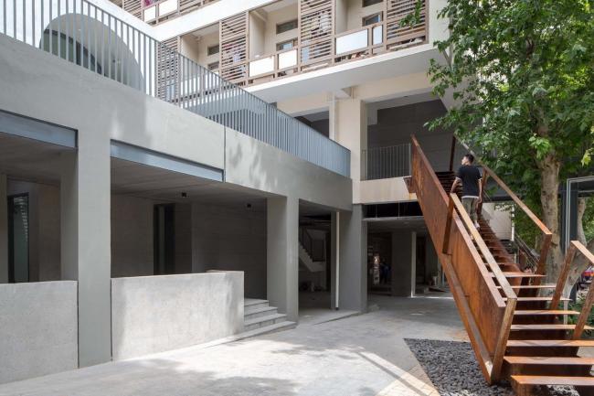 BIM建筑|朴实顽皮,中西合璧:南京艺术学院-砼展厅 / 上海中森建筑与工程设计 BIM建筑|朴实顽皮,中西合璧:南京艺术学院-砼展厅 / 上海中森建筑与工程设计