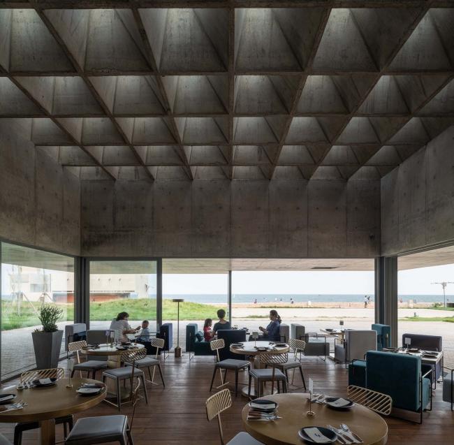 BIM建筑|海边 y 餐厅 / 直向建筑 BIM建筑|海边 y 餐厅 / 直向建筑